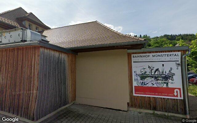 Straßenansicht Bahnhof Münstertal
