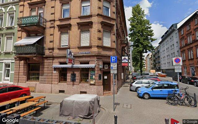 Straßenansicht Zwei Hasen
