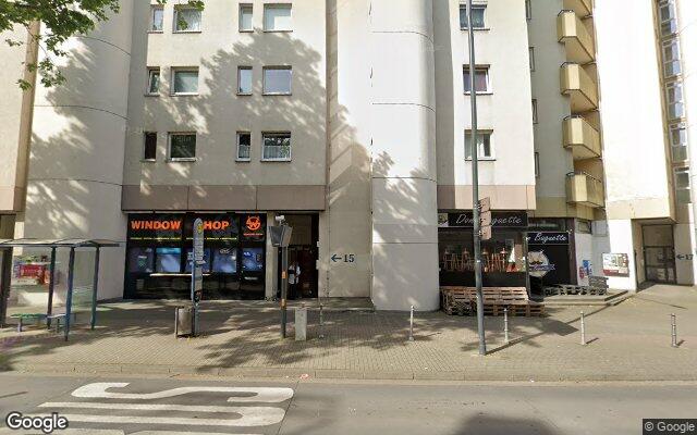 Straßenansicht Don Baguette