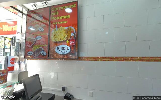Straßenansicht Pommes de Luxe