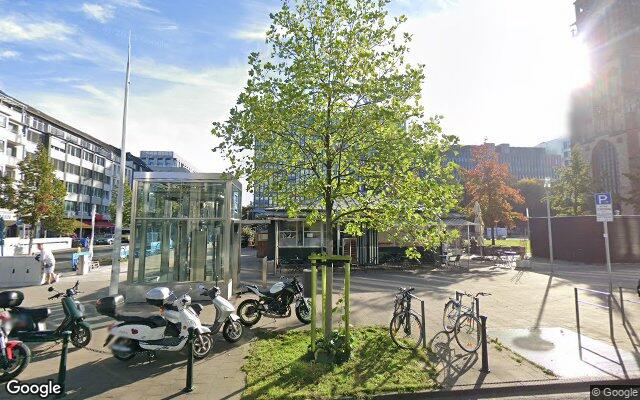 Straßenansicht Fritten Piet