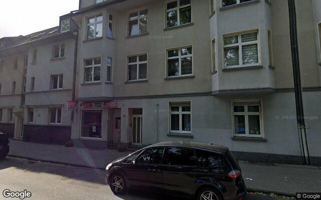 Straßenansicht Franz' Frittenbude