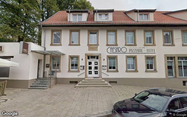 Straßenansicht Caesaro Pizzeria - Hotel