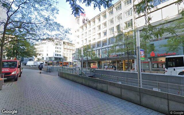 Straßenansicht Pommesglück