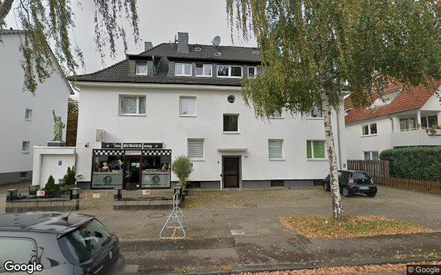 Straßenansicht Die EinBURGERung