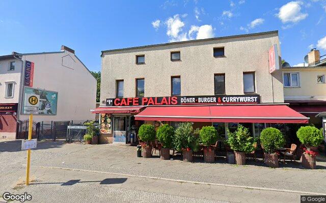Straßenansicht Cafe Palas