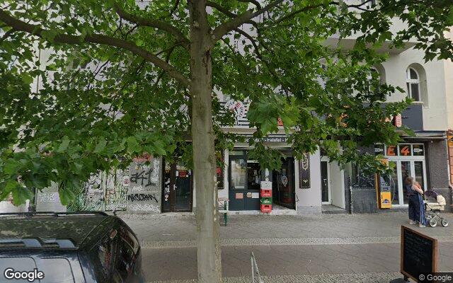 Straßenansicht Mauer Kebap
